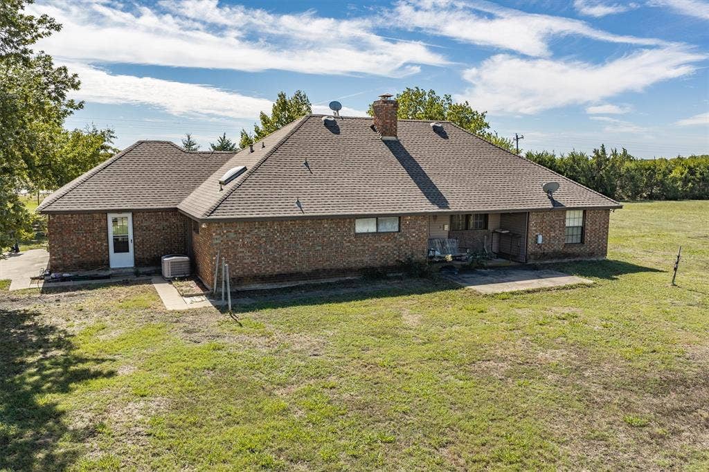 13091 County Road 580, Blue Ridge, TX 75424