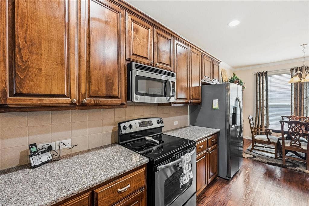 2500 Rockbrook Drive, #C27, Lewisville, TX 75067