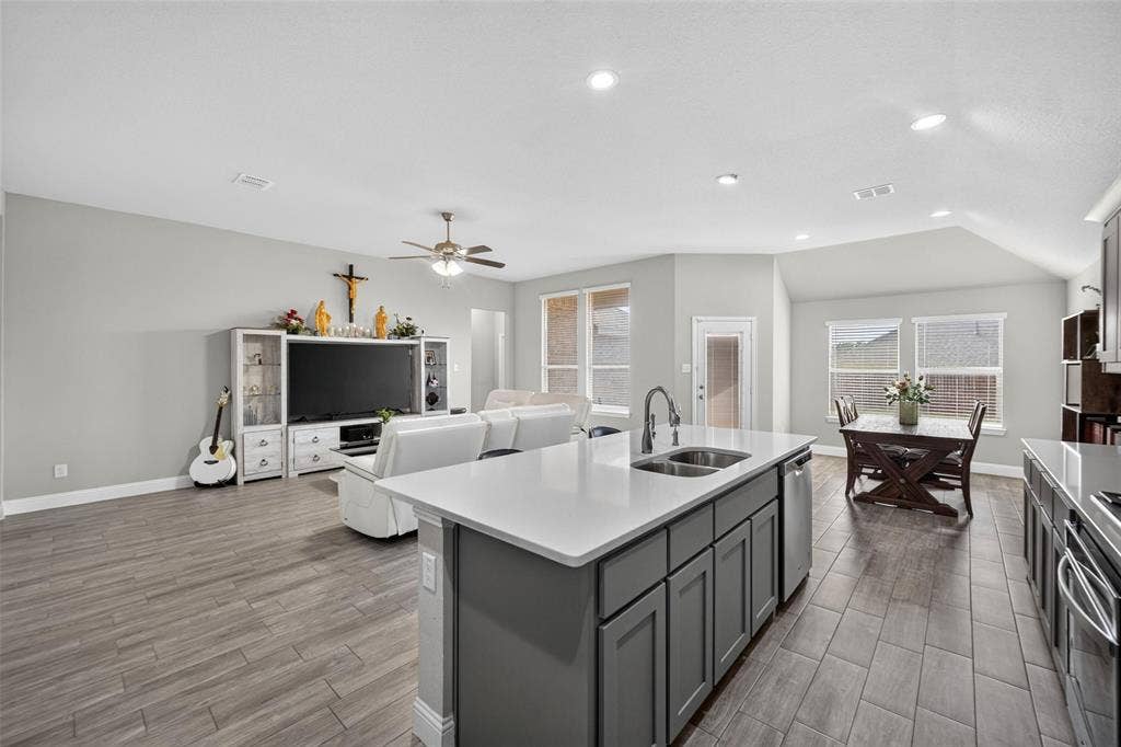 1340 Collett Sublett Road, Kennedale, TX 76060
