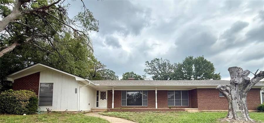 Property photo for 1500 S Houston, Denison, TX