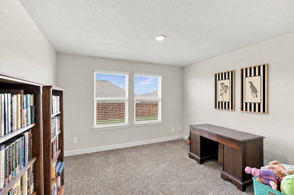1709 Central Park Drive, Alvarado, TX 76009