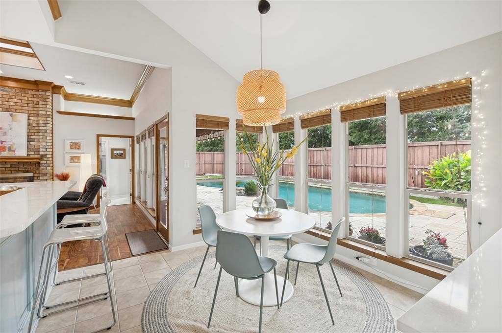 Eat in kitchen area overlooking the pool and patio area