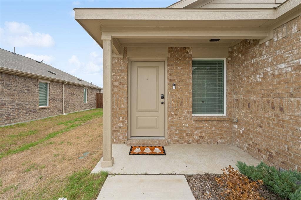 5057 Valhalla Drive, Ennis, TX 75119 5057 Valhalla Drive, Ennis, TX 75119