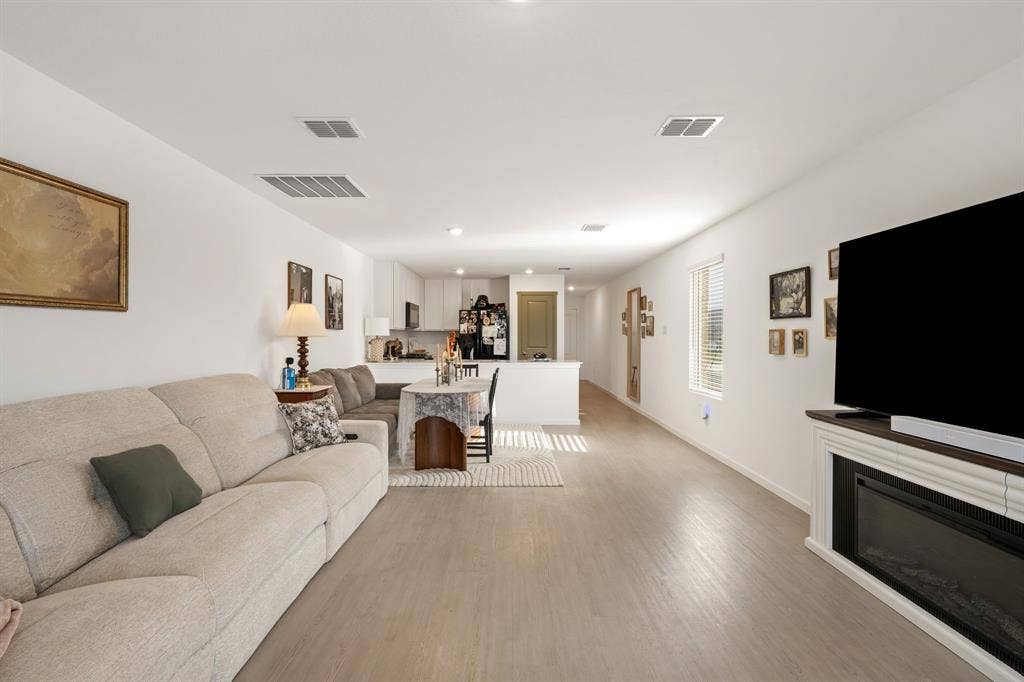 5057 Valhalla Drive, Ennis, TX 75119 5057 Valhalla Drive, Ennis, TX 75119