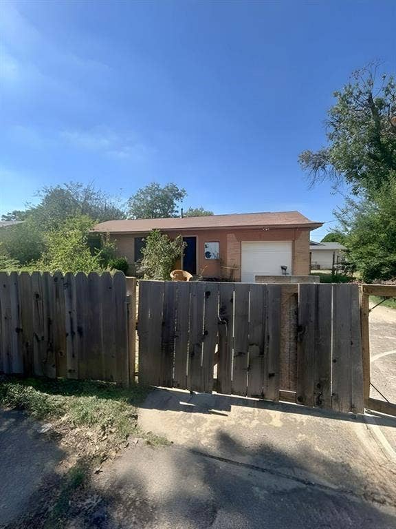 Property photo for 8827 Rustown Drive, Dallas, TX