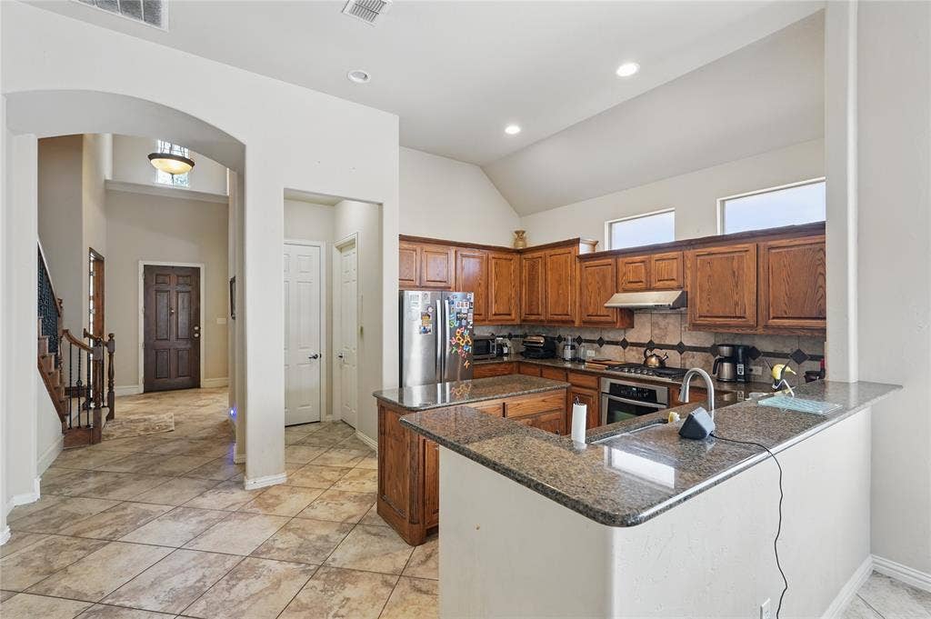 956 Cougar Drive, Allen, TX 75013 956 Cougar Drive, Allen, TX 75013
