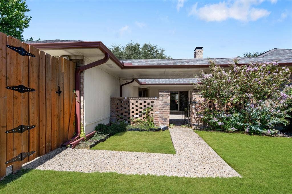 2510 Buttercup Drive, Richardson, TX 75082 2510 Buttercup Drive, Richardson, TX 75082