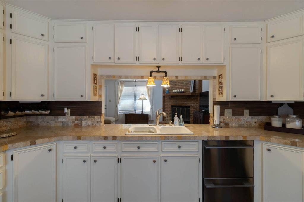 2 N Robin Drive, Belton, TX 76513 2 N Robin Drive, Belton, TX 76513