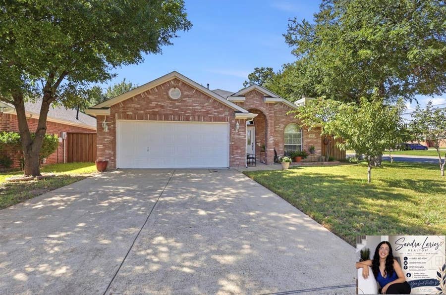 Property photo for 873 Hope Lane, Irving, TX