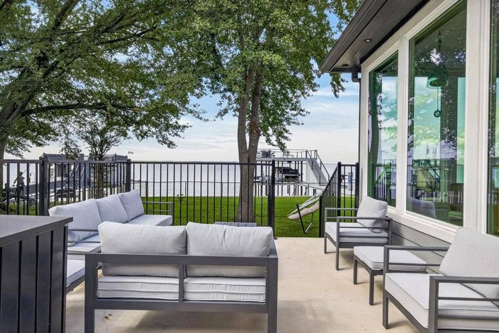 250 Nob Hill Circle, Gun Barrel City, TX 75156 250 Nob Hill Circle, Gun Barrel City, TX 75156