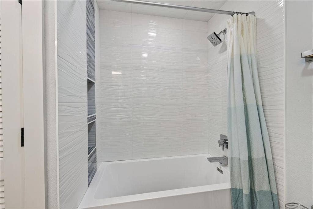 250 Nob Hill Circle, Gun Barrel City, TX 75156 250 Nob Hill Circle, Gun Barrel City, TX 75156