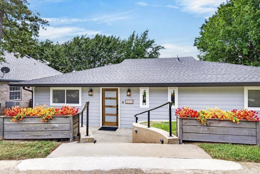 250 Nob Hill Circle, Gun Barrel City, TX 75156 250 Nob Hill Circle, Gun Barrel City, TX 75156