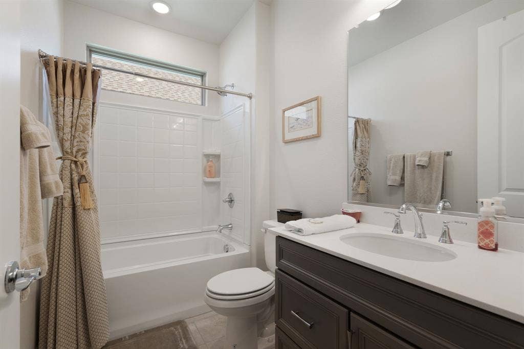 9533 Windwood Lane, Denton, TX 76207
