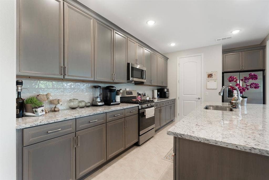 9533 Windwood Lane, Denton, TX 76207