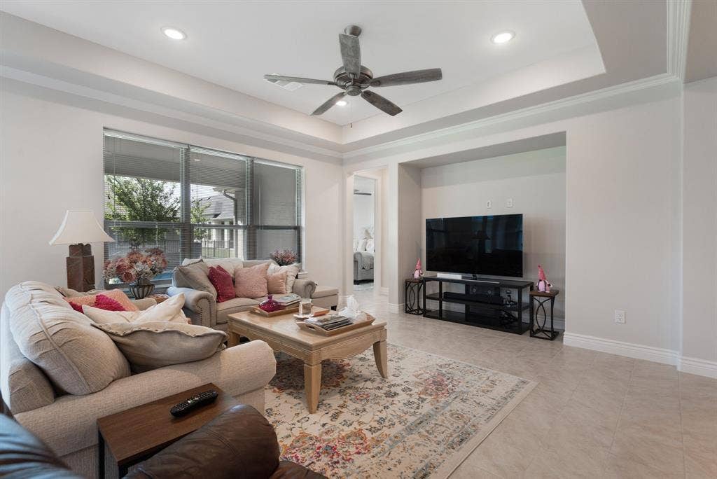 9533 Windwood Lane, Denton, TX 76207