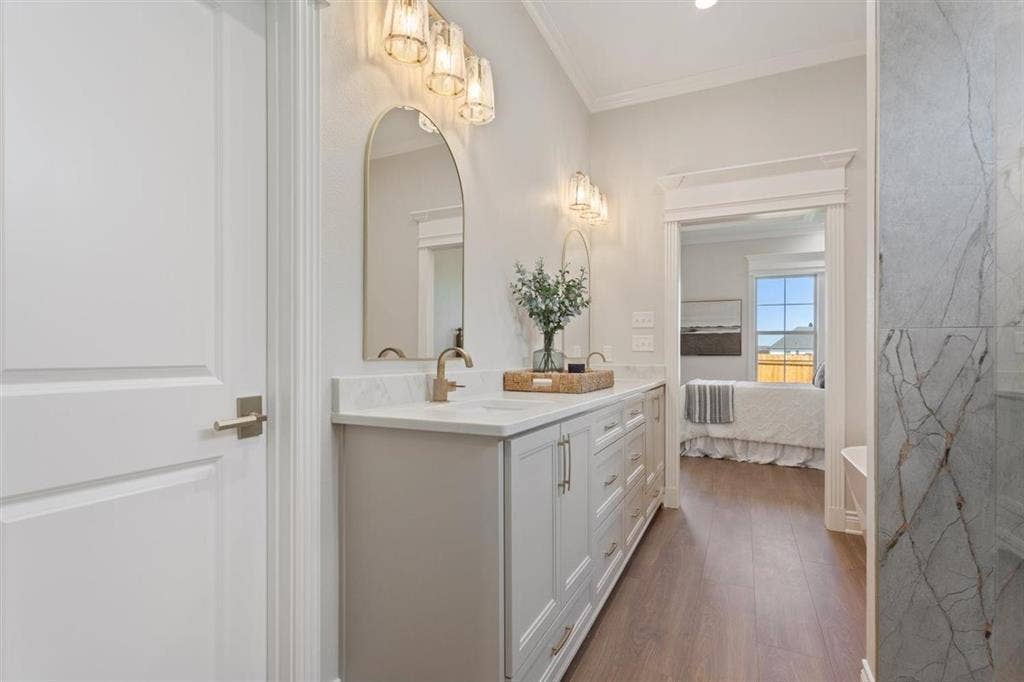 168 Water View Lane, Robinson, TX 76706 Double vanities