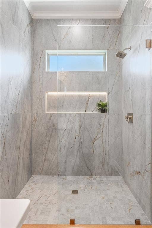 168 Water View Lane, Robinson, TX 76706 Walk in shower