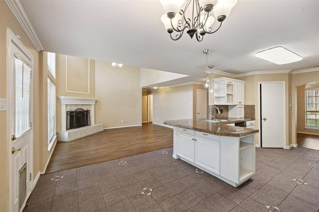 2301 Brookview Drive, McKinney, TX 75072 2301 Brookview Drive, McKinney, TX 75072