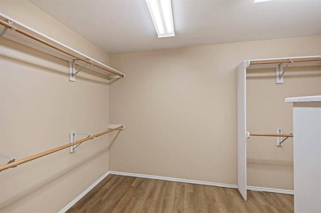 2301 Brookview Drive, McKinney, TX 75072 2301 Brookview Drive, McKinney, TX 75072