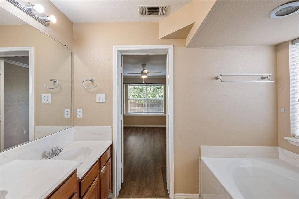 2301 Brookview Drive, McKinney, TX 75072 2301 Brookview Drive, McKinney, TX 75072