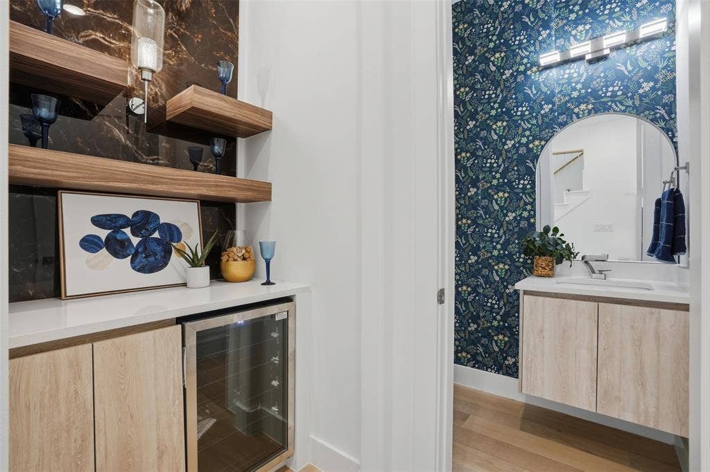 617 Parkview Avenue, Dallas, TX 75223 617 Parkview Avenue, Dallas, TX 75223