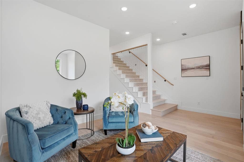 617 Parkview Avenue, Dallas, TX 75223 617 Parkview Avenue, Dallas, TX 75223