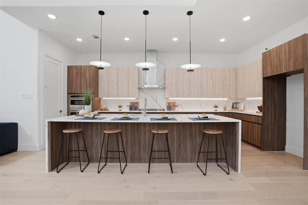 617 Parkview Avenue, Dallas, TX 75223 617 Parkview Avenue, Dallas, TX 75223