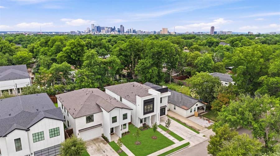Property photo for 617 Parkview Avenue, Dallas, TX