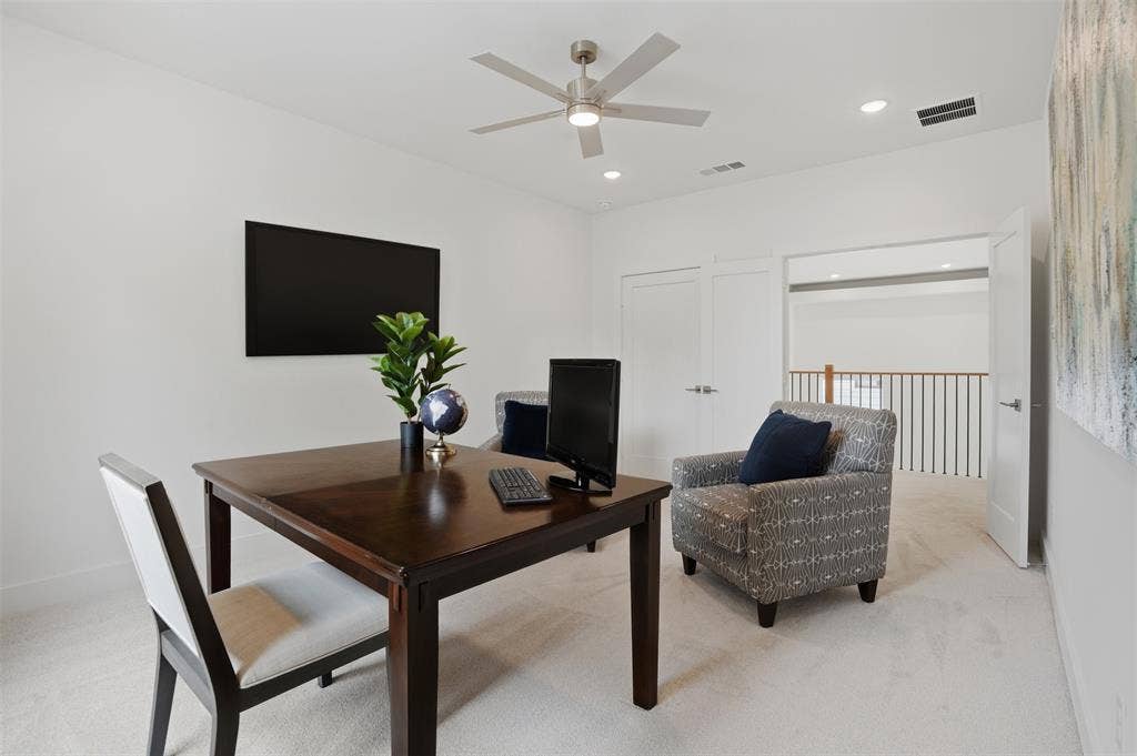617 Parkview Avenue, Dallas, TX 75223 617 Parkview Avenue, Dallas, TX 75223