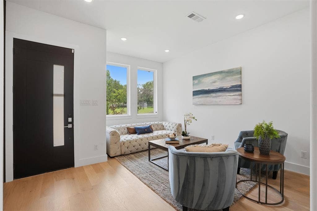 617 Parkview Avenue, Dallas, TX 75223 617 Parkview Avenue, Dallas, TX 75223