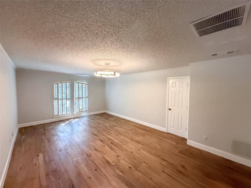 2913 Bedfordshire Lane, Plano, TX 75075