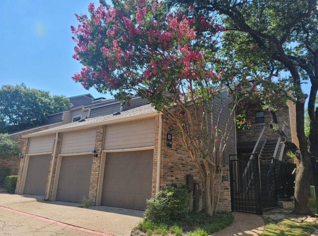 5616 PRESTON OAKS, #1101, Dallas, TX 75254 garage