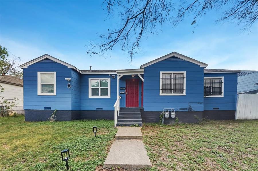 Property photo for 2641 Canberra Court, Fort Worth, TX