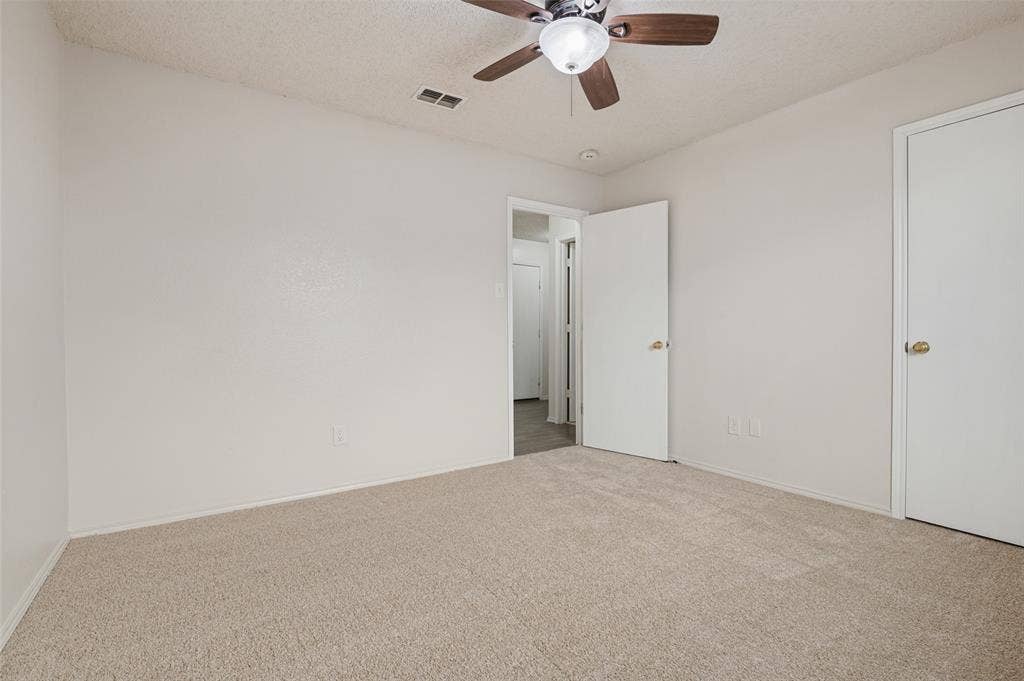 8456 Canvasback Lane, Dallas, TX 75249 8456 Canvasback Lane, Dallas, TX 75249