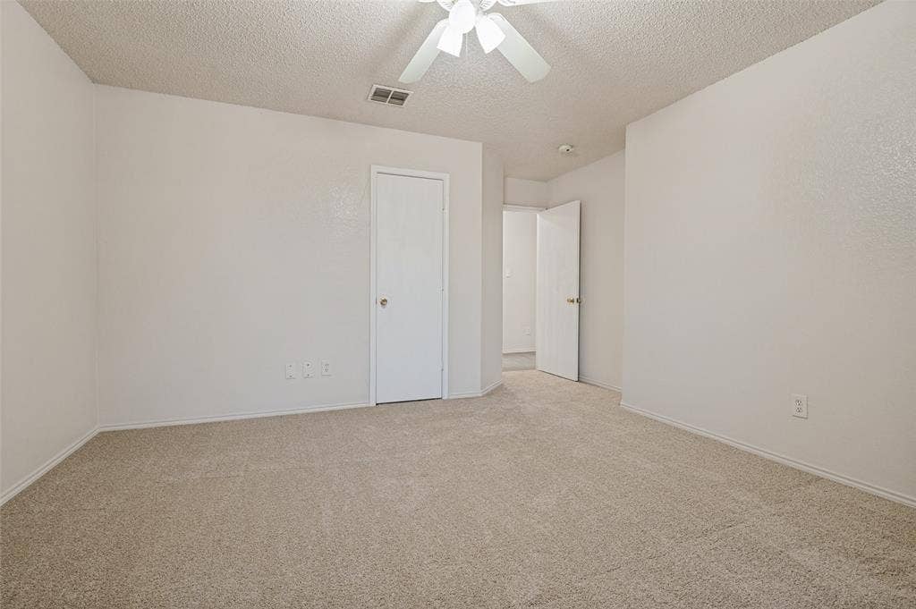 8456 Canvasback Lane, Dallas, TX 75249 8456 Canvasback Lane, Dallas, TX 75249