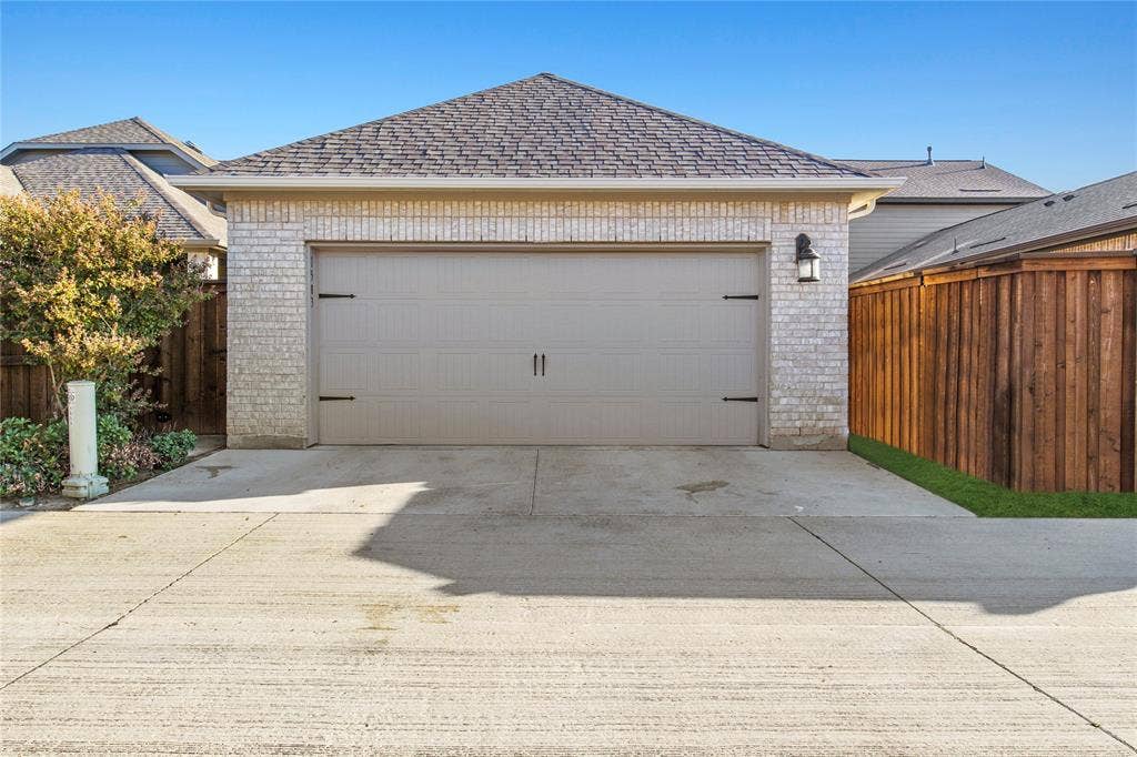 1503 White Squall Trail, Arlington, TX 76005 1503 White Squall Trail, Arlington, TX 76005