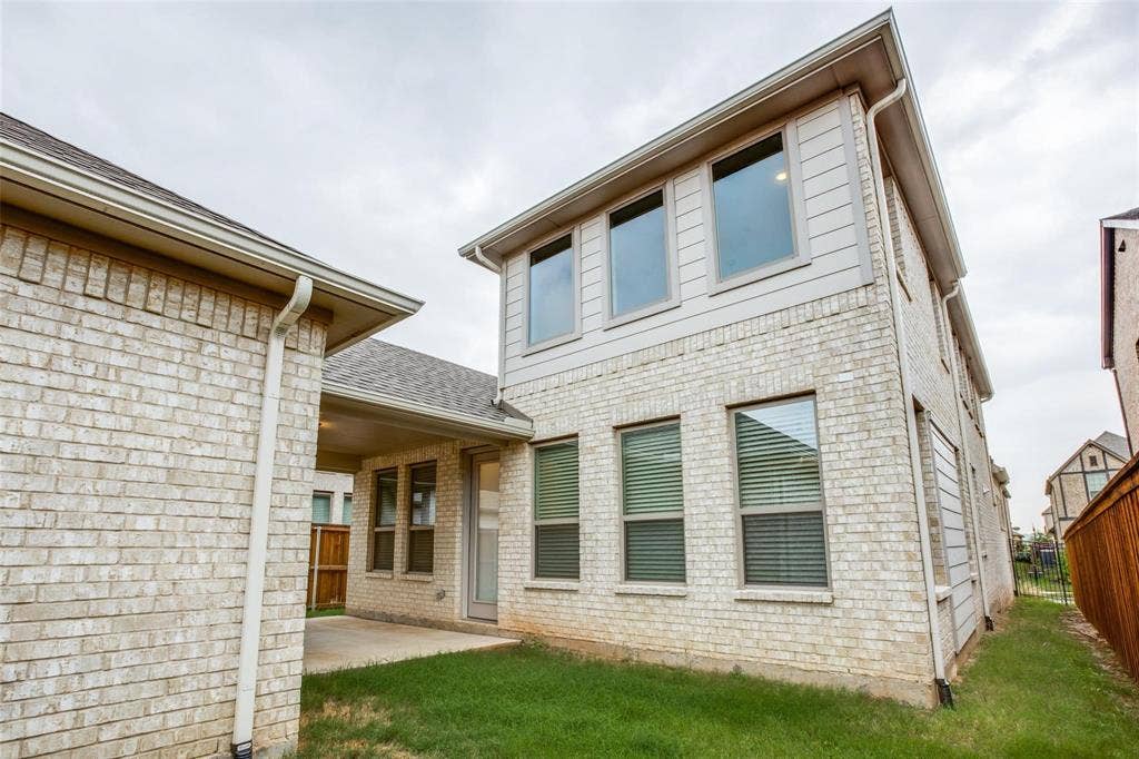 1503 White Squall Trail, Arlington, TX 76005 1503 White Squall Trail, Arlington, TX 76005