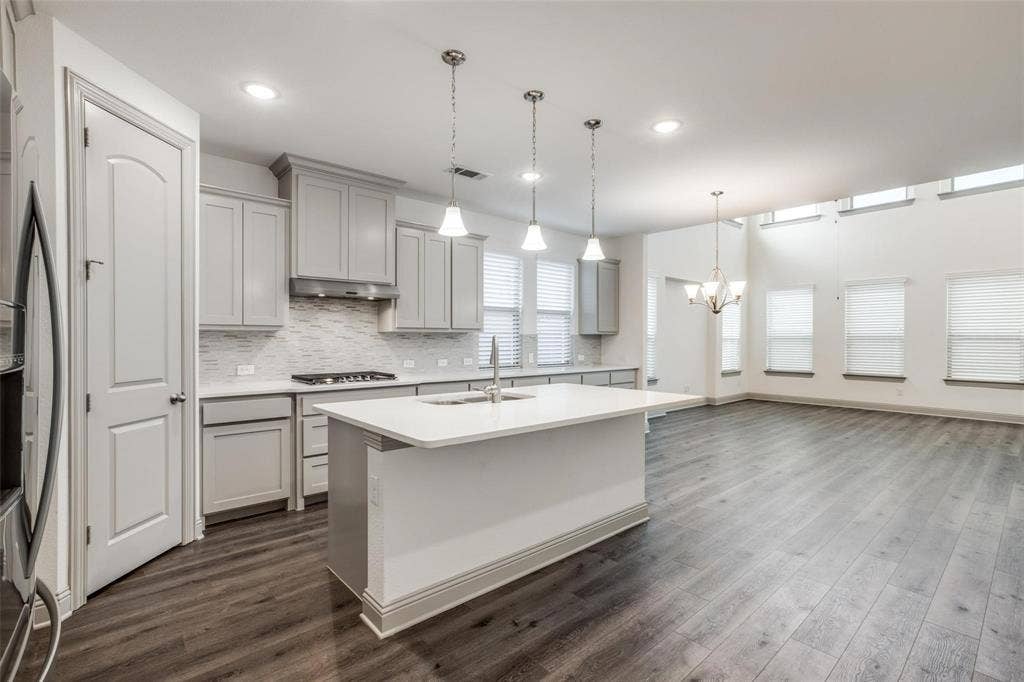 1503 White Squall Trail, Arlington, TX 76005 1503 White Squall Trail, Arlington, TX 76005