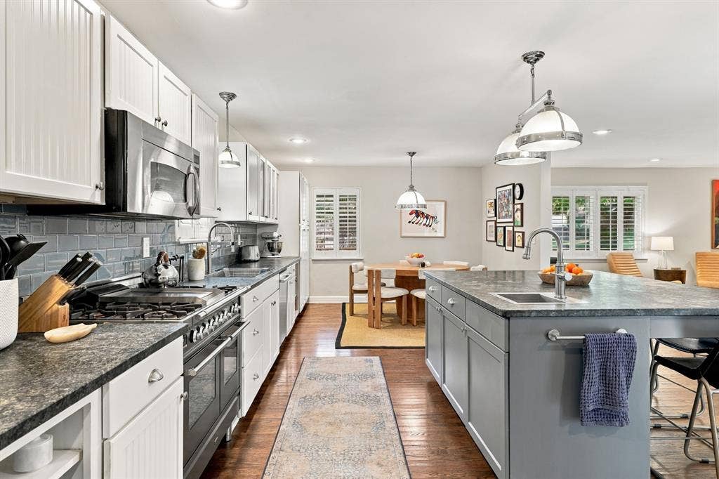 9236 Chiswell Road, Dallas, TX 75238 9236 Chiswell Road, Dallas, TX 75238