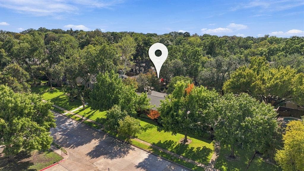 9236 Chiswell Road, Dallas, TX 75238 9236 Chiswell Road, Dallas, TX 75238