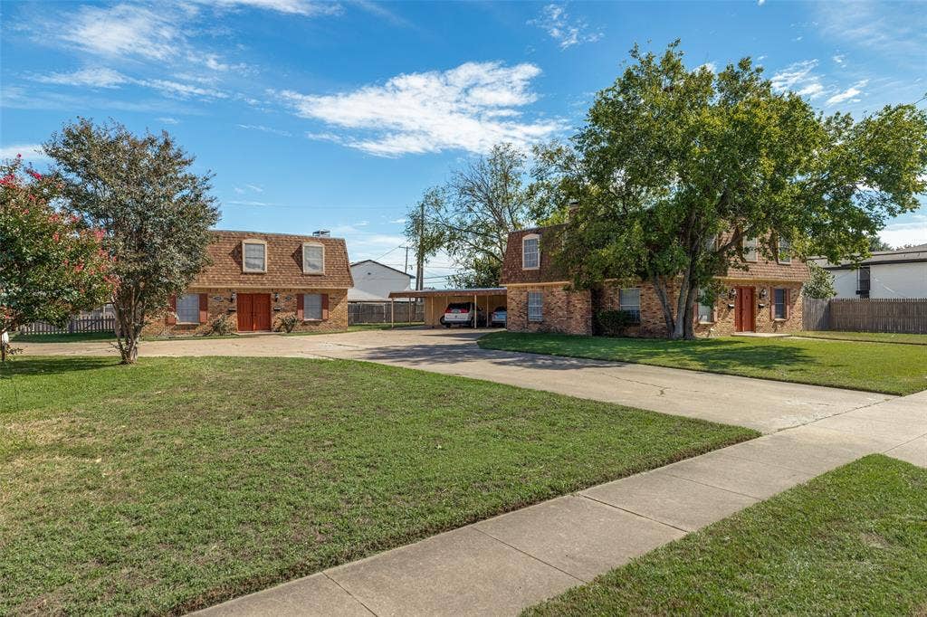 1901 W Shields, #1903, 1905, 1907, 1909, 1, Sherman, TX 75092