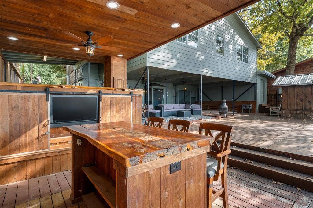236 County Road 1422, Quitman, TX 75783 Ourdoor Kitchen