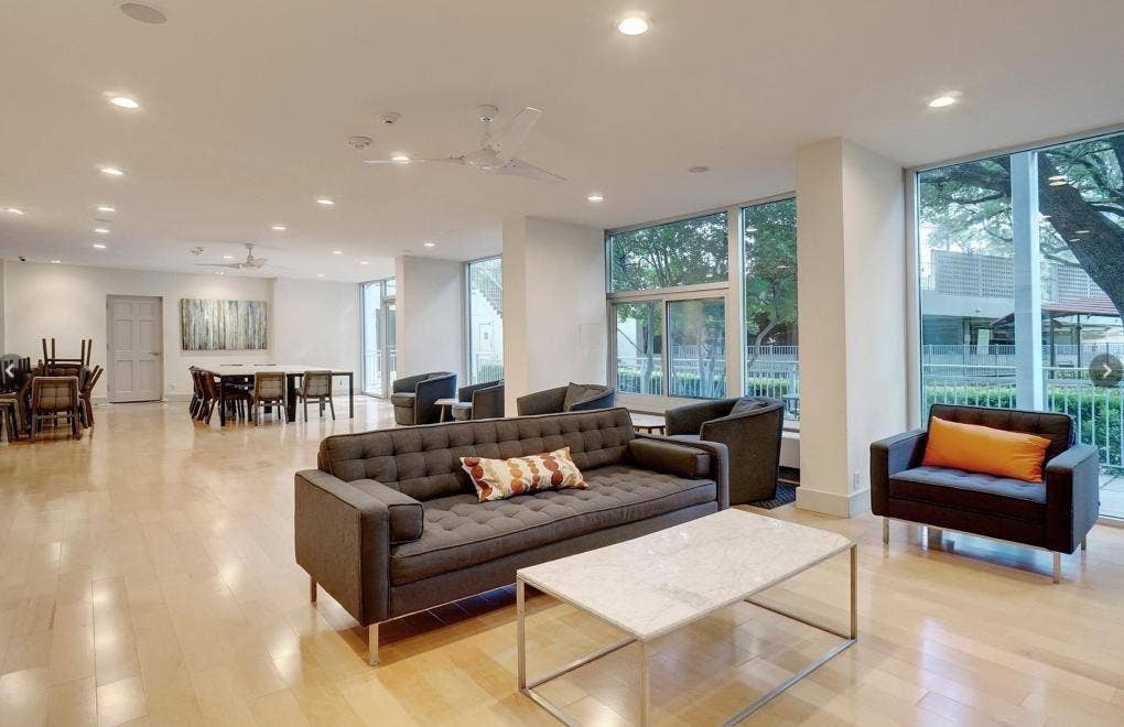 Lobby Meeting area