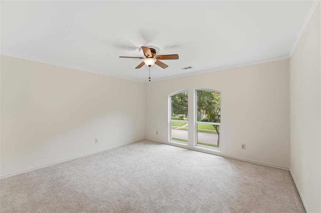 1509 Aylesbury Lane, Plano, TX 75075 secondary bedroom upstairs.