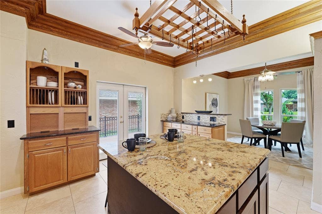 1509 Aylesbury Lane, Plano, TX 75075 This kitchen offers a built in kitchen hutch, great for showing off your special kitchenware.