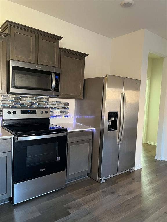915 Presleigh Drive, Dallas, TX 75253
