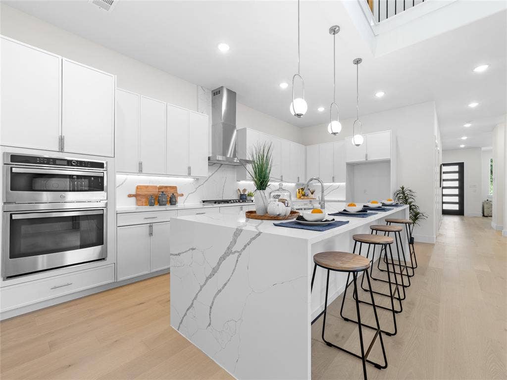 426 Martinique Avenue, Dallas, TX 75223 426 Martinique Avenue, Dallas, TX 75223
