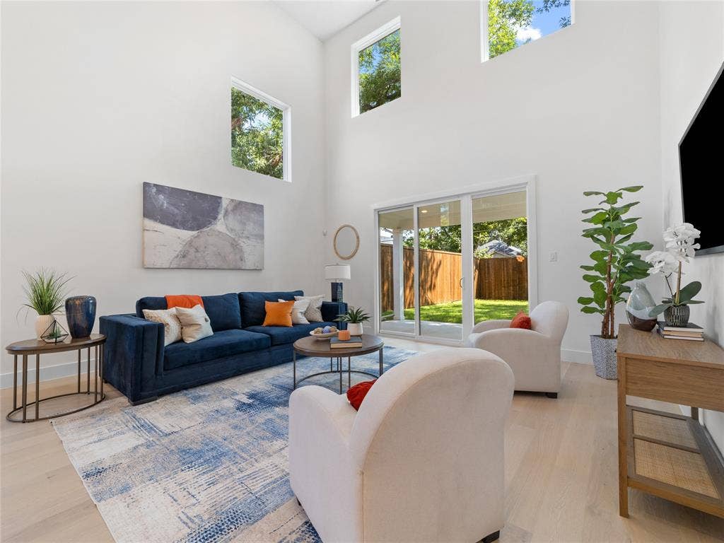 426 Martinique Avenue, Dallas, TX 75223 426 Martinique Avenue, Dallas, TX 75223