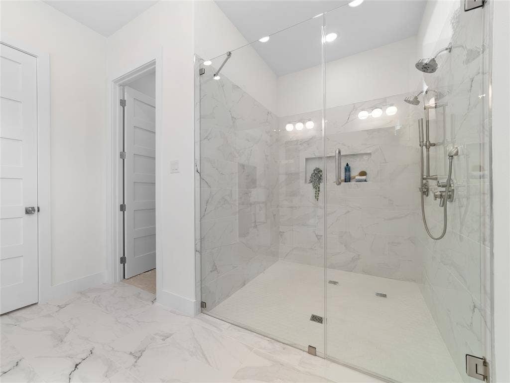 426 Martinique Avenue, Dallas, TX 75223 426 Martinique Avenue, Dallas, TX 75223