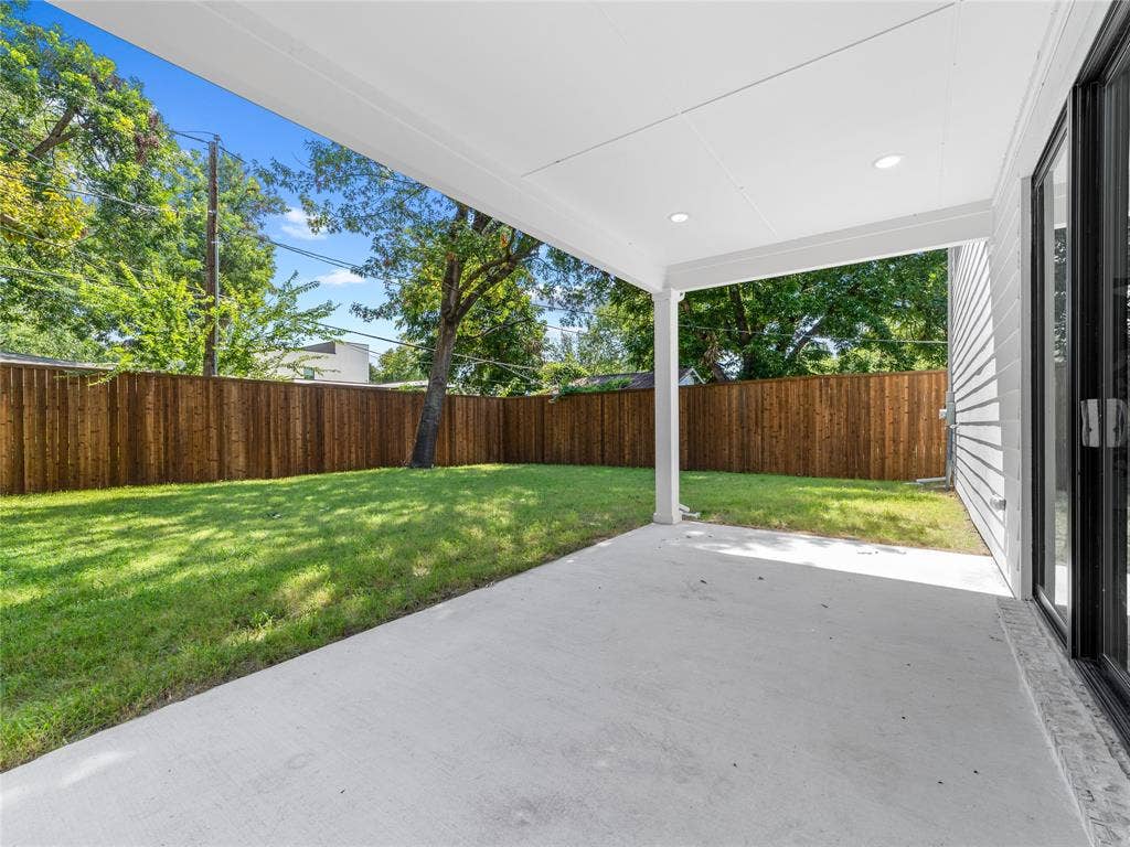 426 Martinique Avenue, Dallas, TX 75223 426 Martinique Avenue, Dallas, TX 75223